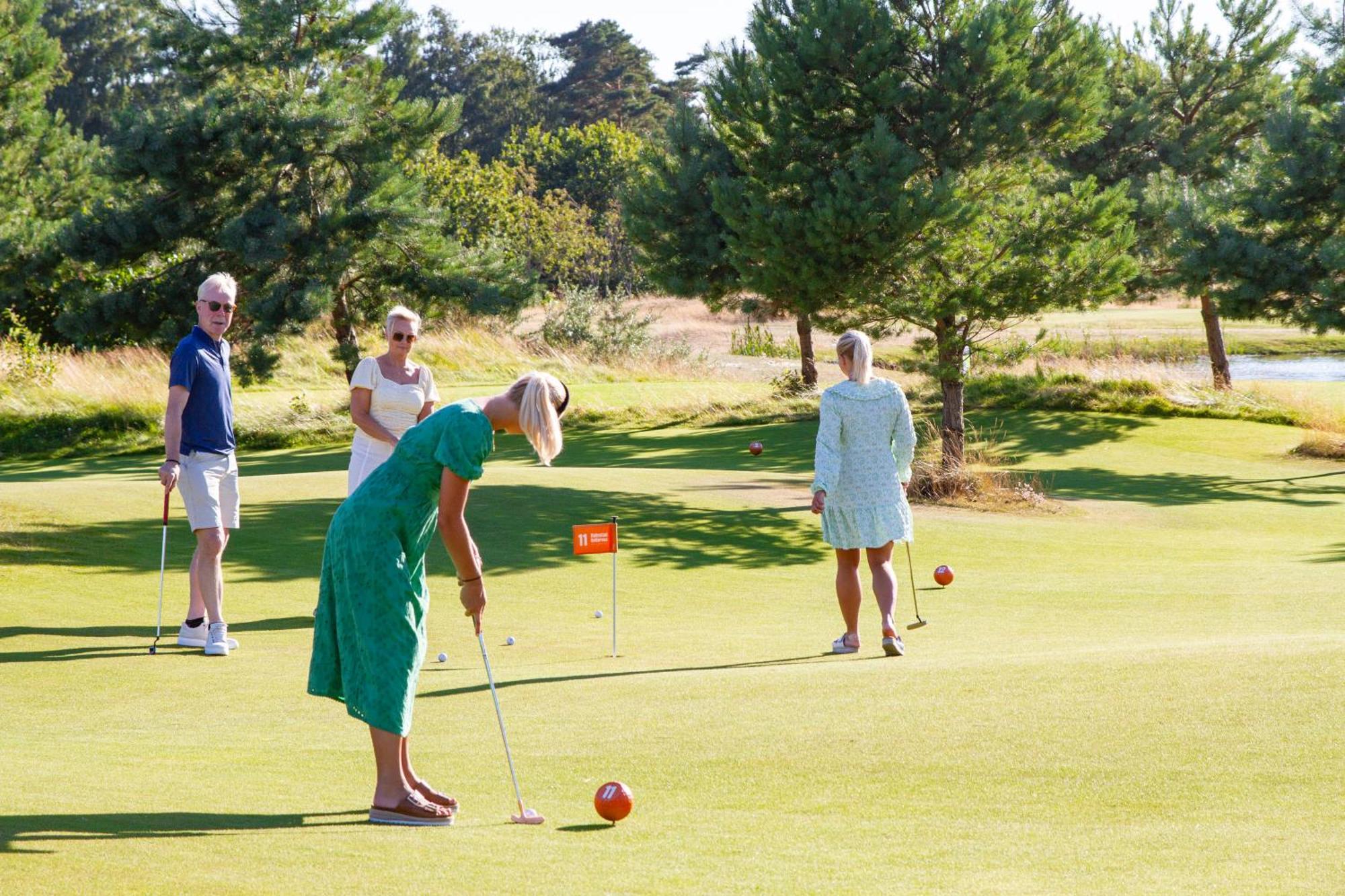 Halmstad Golfarena Hotell & Laegenheter Strandlida ภายนอก รูปภาพ