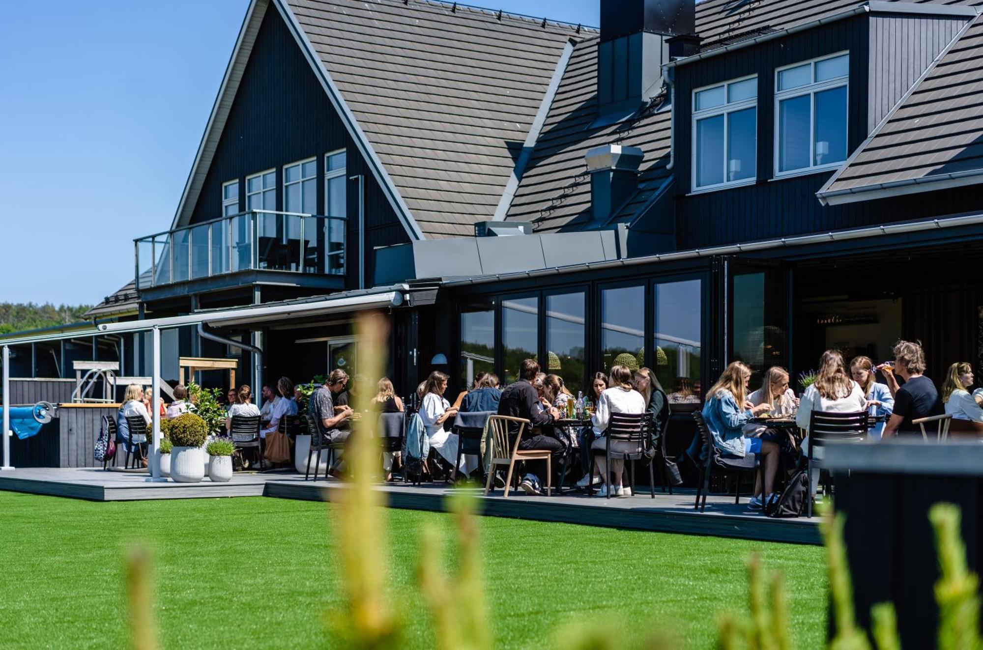 Halmstad Golfarena Hotell & Laegenheter Strandlida ภายนอก รูปภาพ