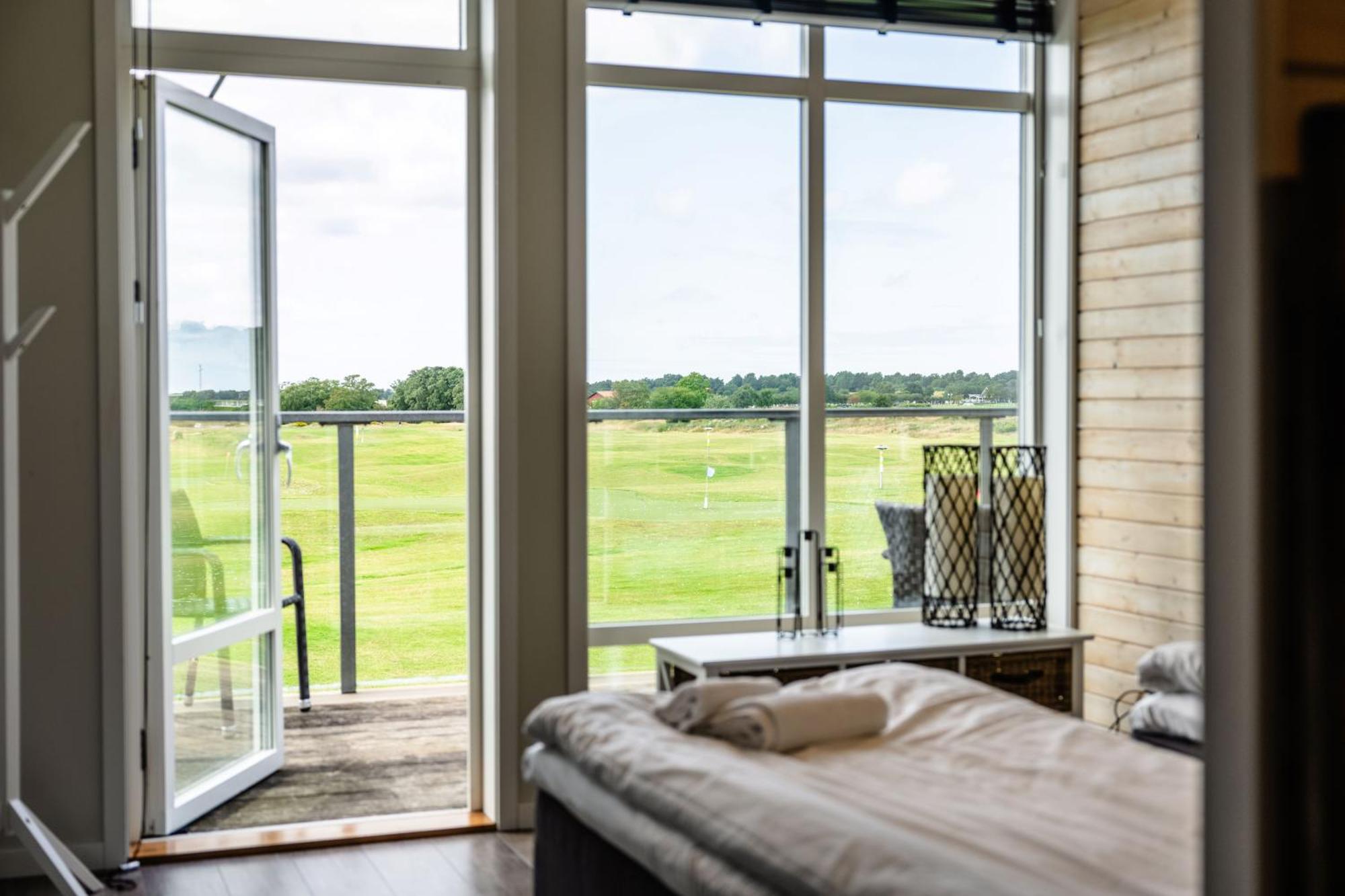 Halmstad Golfarena Hotell & Laegenheter Strandlida ภายนอก รูปภาพ